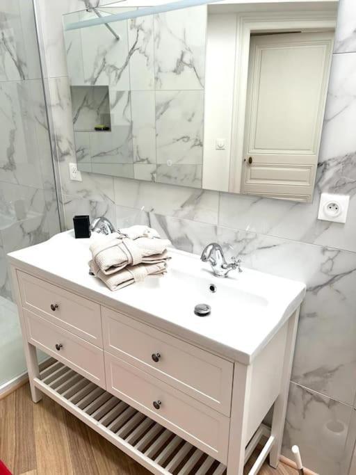 Apartamento Cosy T3 Centre Reims/Pkg Prive Exterior foto