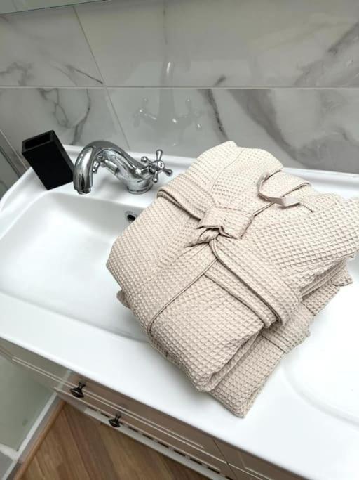 Apartamento Cosy T3 Centre Reims/Pkg Prive Exterior foto