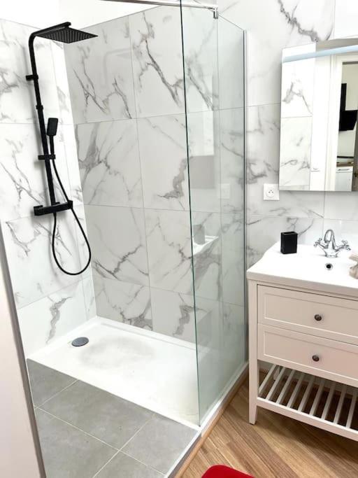 Apartamento Cosy T3 Centre Reims/Pkg Prive Exterior foto