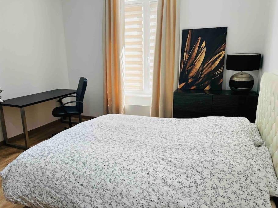 Apartamento Cosy T3 Centre Reims/Pkg Prive Exterior foto